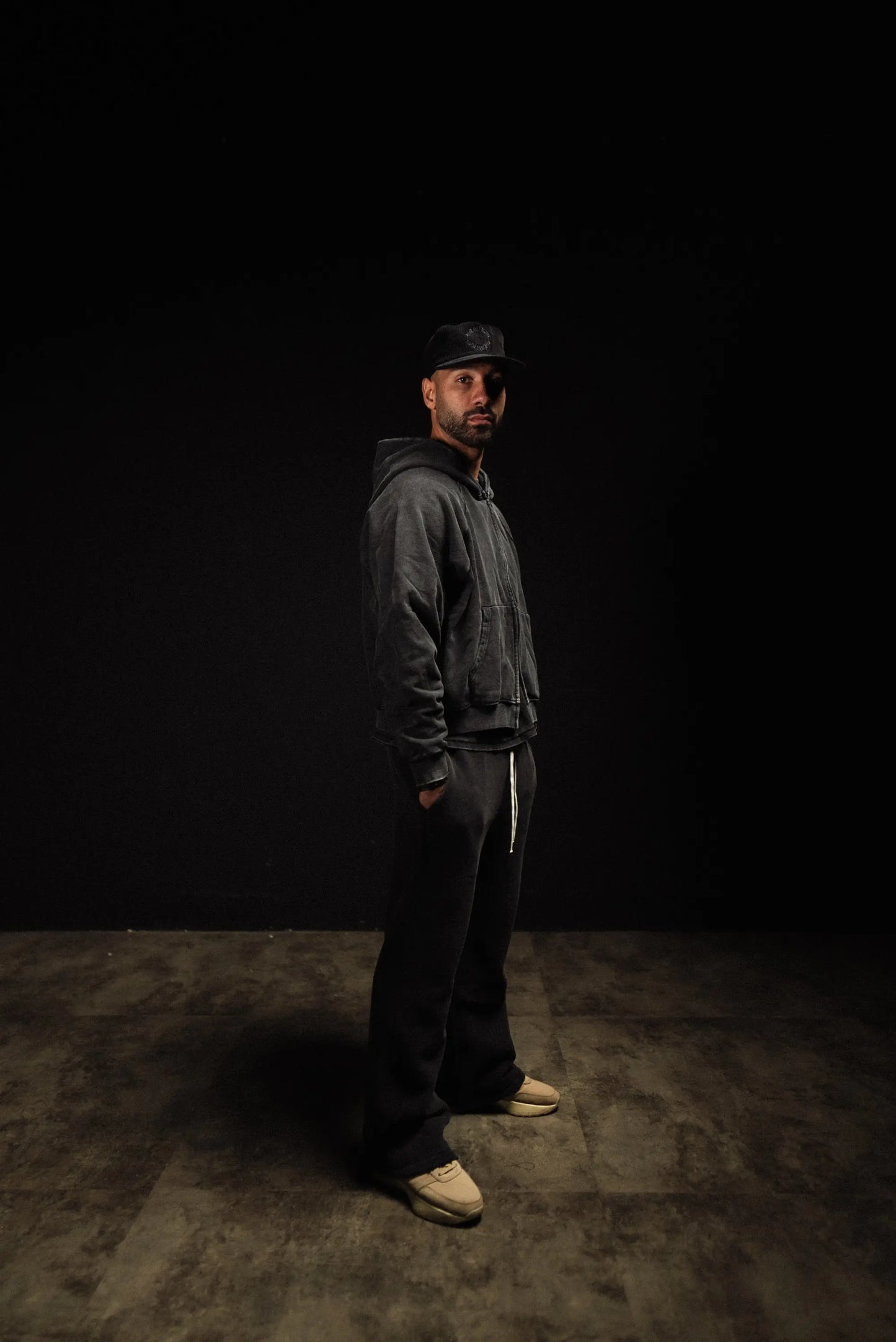 CROWN OF THORNS CORDUROY CAP OKO MAISON