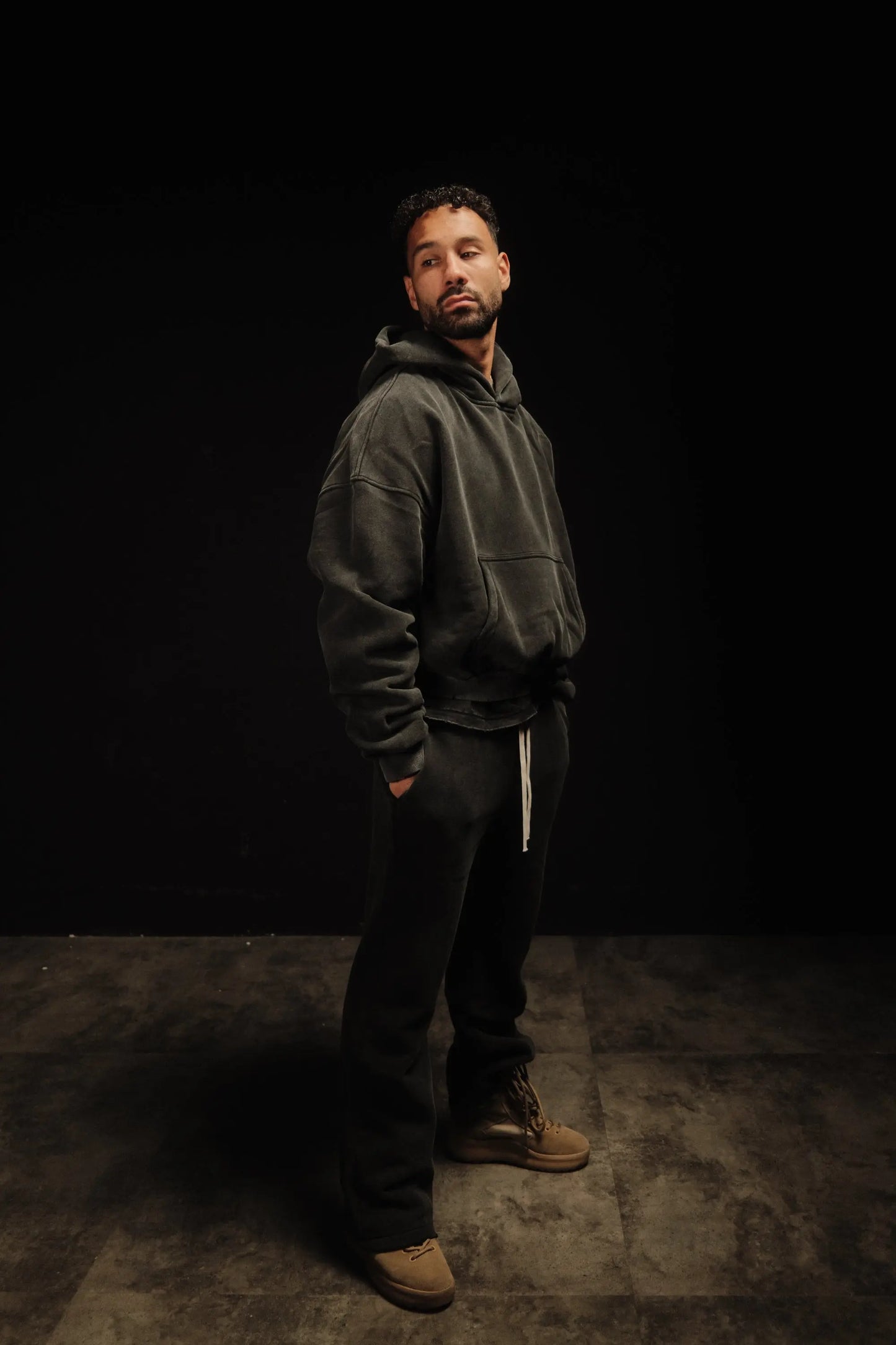 VINTAGE BLACK HOODIE OKO MAISON