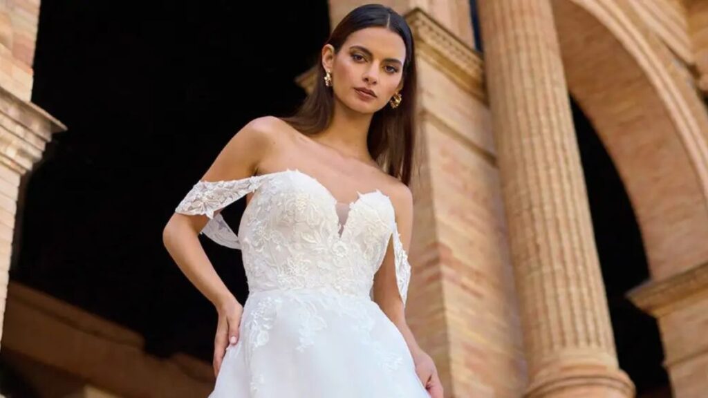 Corset Dress Style Guide: How to Wear, Choose, and Elevate Your Look